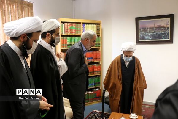 دیدار وزیر آموزش و پرورش با علما و مراجع عظام تقلید در قم