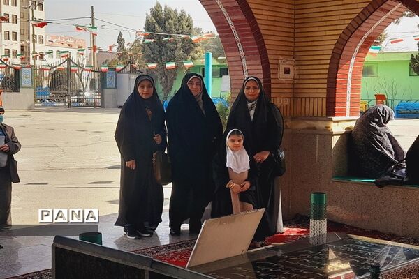 هر آدینه میزبان یک مدرسه در مصلی پاکدشت در قالب اردوی معنوی