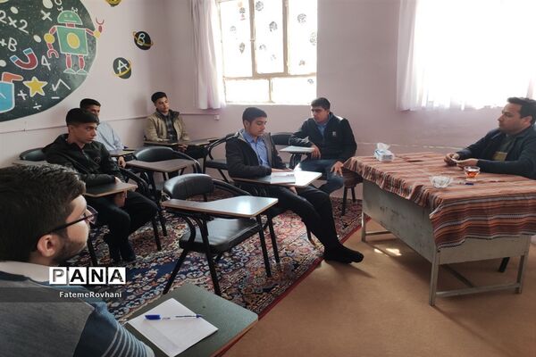 برگزاری کارگاه‌ توجیهی مرحله استانی  مسابقات قرآن عترت و نماز دانش‌آموزان پسر خلیل آباد