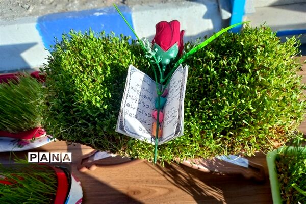 برپایی بازارچه کسب و کار دانش‌آموزی در دبیرستان مرضیه