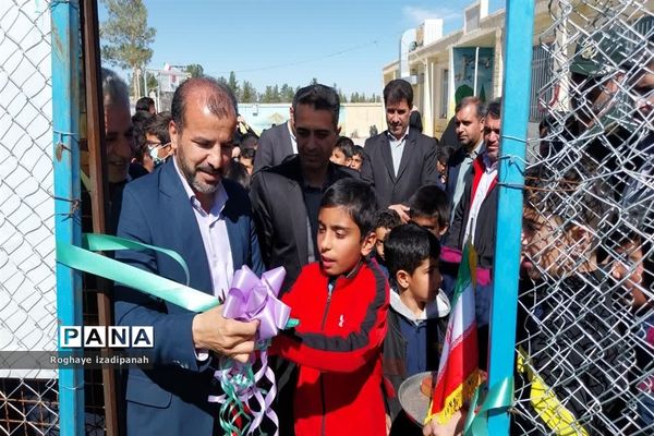 افتتاح زمین  چمن مصنوعی دبستان قرآنی منتظرقائم خاتم