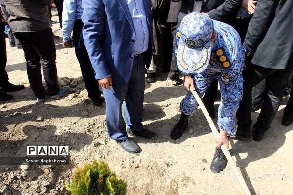 گرامیداشت روزدرختکاری با حضورعضو مجلس خبرگان رهبری دراسلامشهر