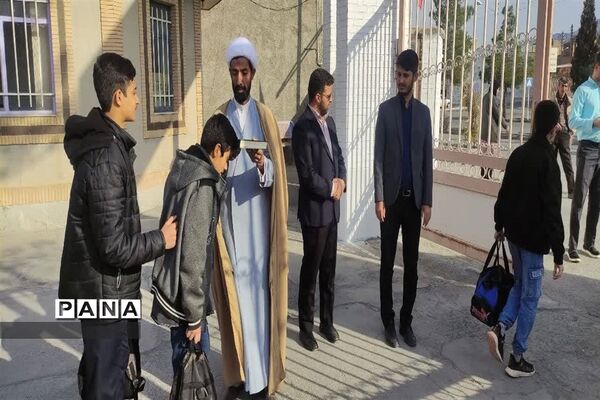 اعزام دانش‌آموزان پسر زیارت اولی خراسان جنوبی به مشهد مقدس
