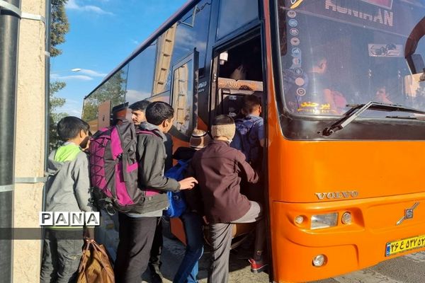 اعزام دانش‌آموزان پسر زیارت اولی خراسان جنوبی به مشهد مقدس