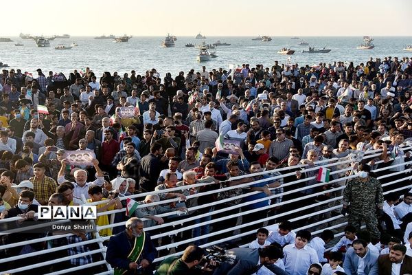 دیدار مردم بوشهر با رئیس جمهور