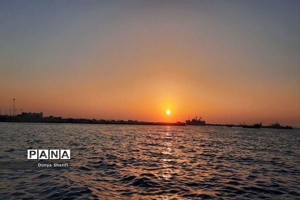 دیدار مردم بوشهر با رئیس جمهور