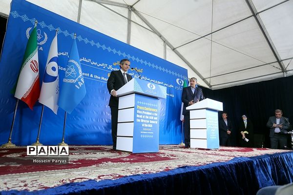 کنفرانس مطبوعاتی مشترک رئیس سازمان انرژی اتمی ایران و مدیرکل آژانس بین‌المللی انرژی اتمی