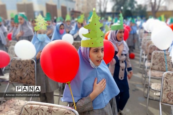 کاشت نهال به‌مناسبت روز درختکاری در مدرسه خدیجه شهرستان قرچک