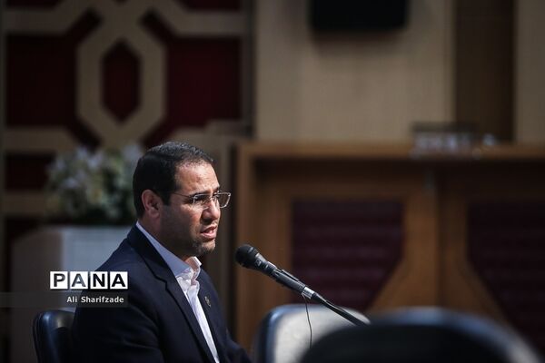 نشست خبری رئیس دانشگاه فرهنگیان کشور