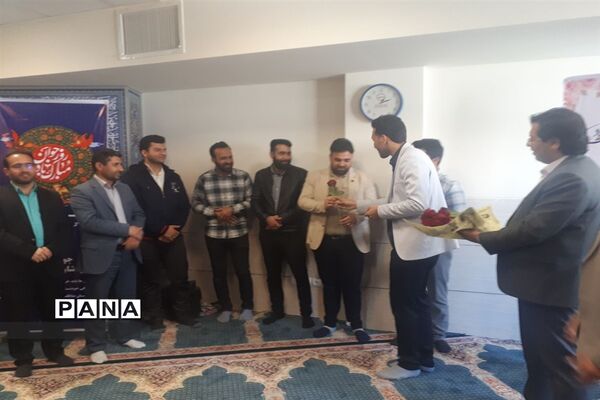 تجلیل ازکارمندان جوان اداره آموزش و پرورش ابرکوه