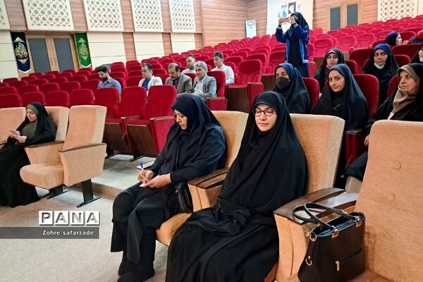 تقدیر از مربیان و معاونان پرورشی در آموزش و پرورش رودهن