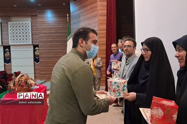 تقدیر از مربیان و معاونان پرورشی در آموزش و پرورش رودهن