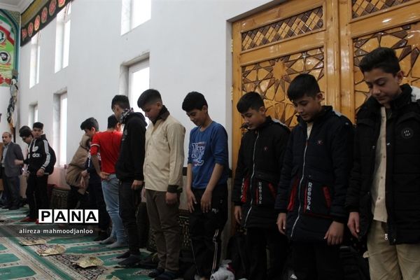 جشن تکلیف پسران در گلوگاه