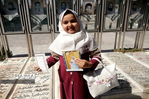 اولین اقامه نماز جماعت دختران نو‌تکلیف دبستان عالیه جبروتی یک ناحیه یک یزد