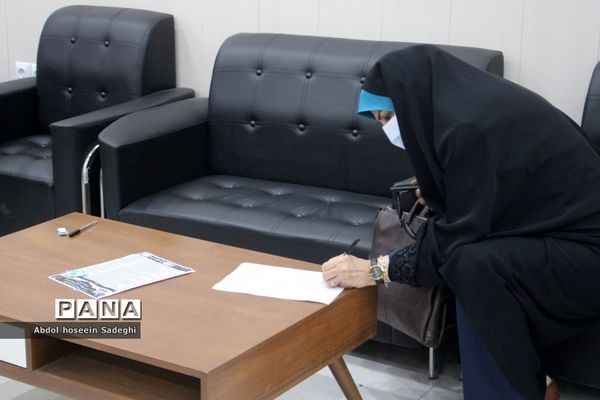 سومین روز فعالیت ستاد ارتباطات مردمی سفر ریاست جمهوری در آموزش و پرورش استان بوشهر