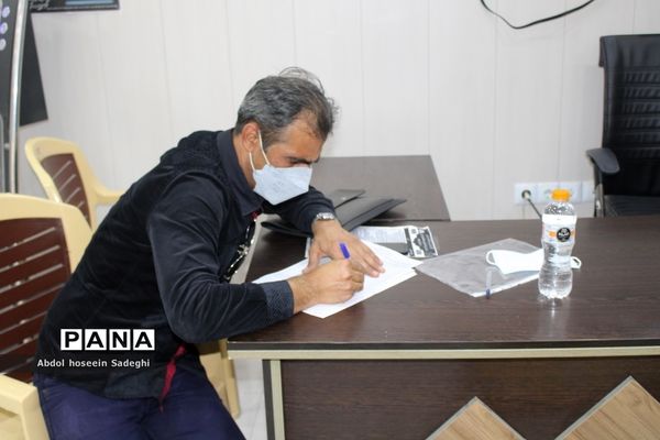 سومین روز فعالیت ستاد ارتباطات مردمی سفر ریاست جمهوری در آموزش و پرورش استان بوشهر