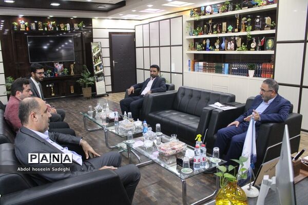 سومین روز فعالیت ستاد ارتباطات مردمی سفر ریاست جمهوری در آموزش و پرورش استان بوشهر