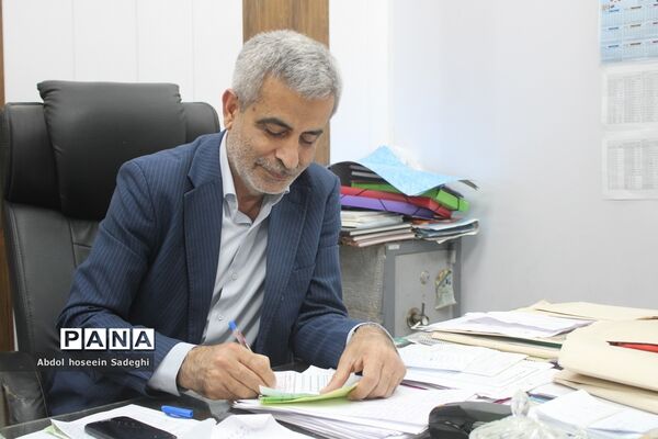 سومین روز فعالیت ستاد ارتباطات مردمی سفر ریاست جمهوری در آموزش و پرورش استان بوشهر