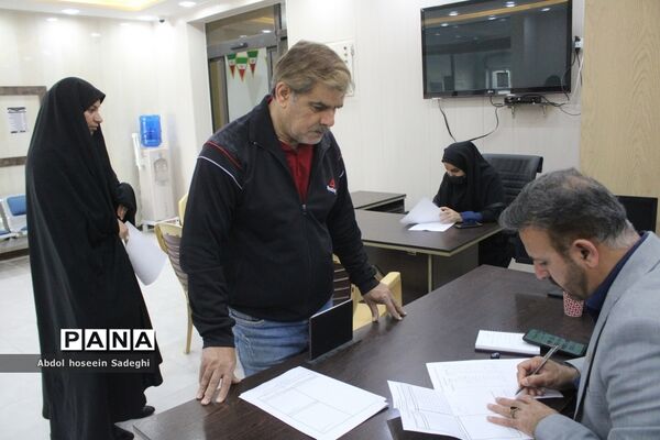سومین روز فعالیت ستاد ارتباطات مردمی سفر ریاست جمهوری در آموزش و پرورش استان بوشهر