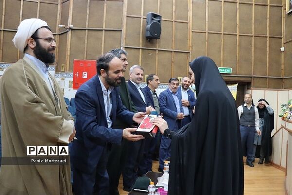 همایش گرامیداشت هفته امورتربیتی در البرز
