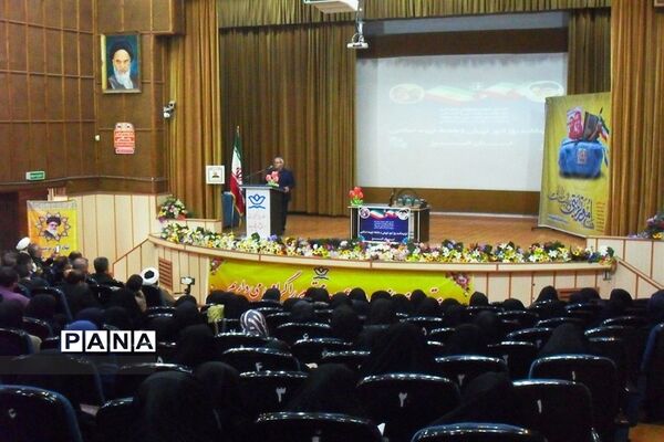 همایش گرامیداشت هفته امورتربیتی در البرز