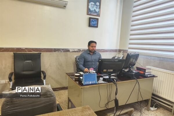 توزیع شیر به‌مناسبت هفته سلامت مردان در اداره آموزش‌ و‌ پرورش پاکدشت