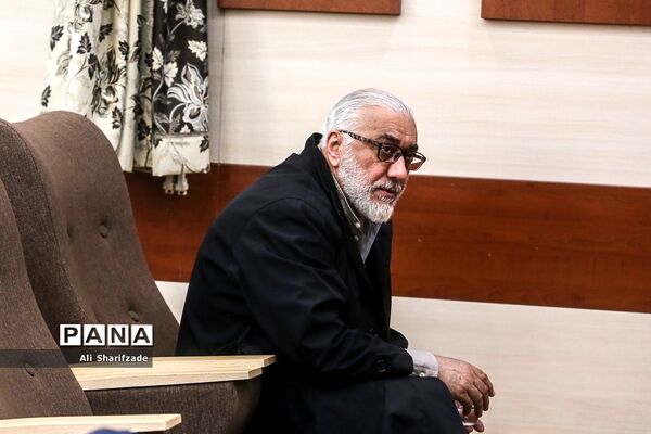 نشست هم‌اندیشی قرارگاه جهادی گام دوم انقلاب