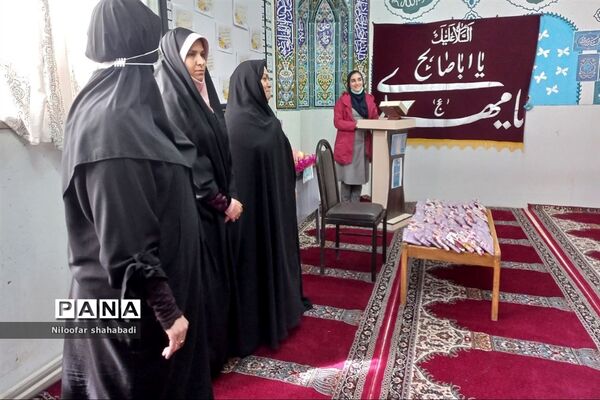 برگزاری جشن اعیاد شعبانیه و تقدیر از فعالان پرورشی در دبیرستان شهید همت ملارد