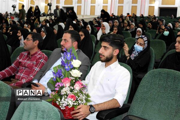 تجلیل از خانواده معاون پرورشی فقید آموزش و پرورش شهرستان کارون