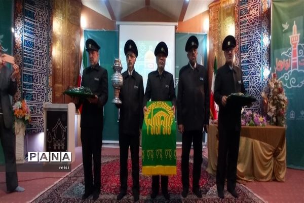 روز اول اردوی دانش‌آموزان زیارت اولی اصفهانی در مشهد مقدس