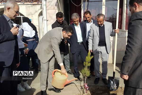 جشن تولد زمین (روز درختکاری) در ارومیه