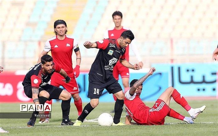 پرسپولیس در وقت‌های اضافه از سد تراکتور گذشت