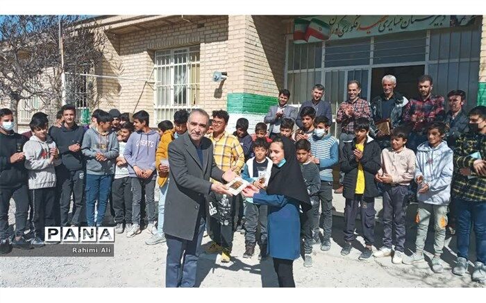 روستای «کوران ترکیه فاروج» بالاترین هنرجوی خوشنویسی را در خراسان شمالی دارد