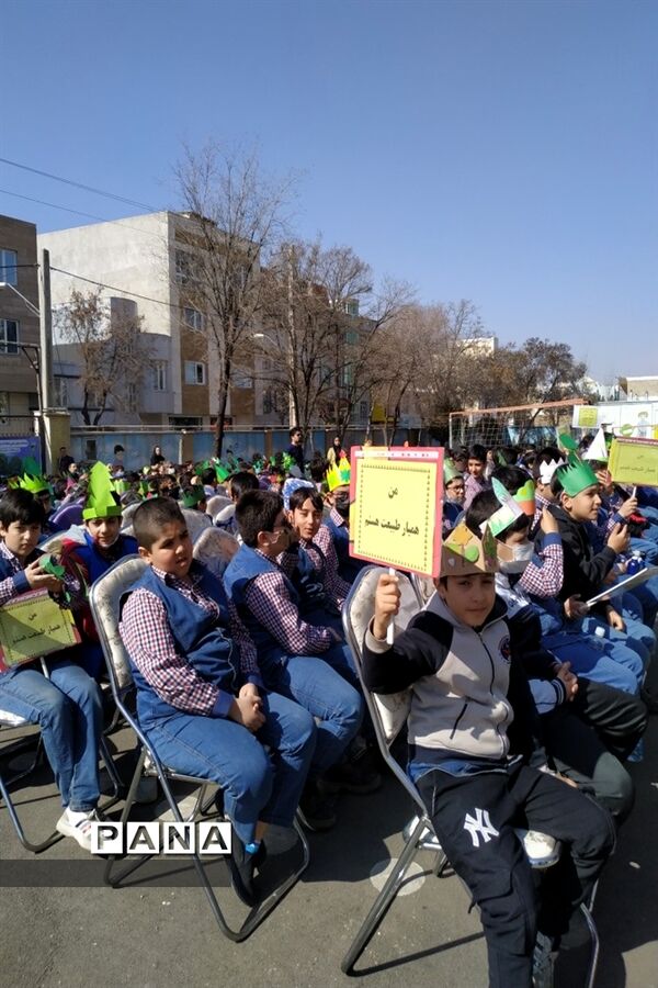 برگزاری مراسم روز درختکاری در آموزشگاه علامه حلی ناحیه‌۲ زنجان