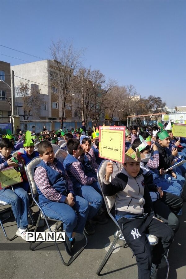 برگزاری مراسم روز درختکاری در آموزشگاه علامه حلی ناحیه‌۲ زنجان