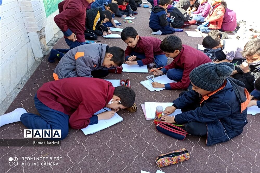 برگزاری مسابقات خط و نقاشی دبستان جیحون شهرستان خاتم