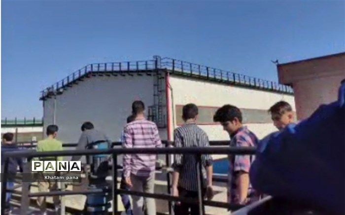 برگزاری اردوی علم و دانش دبیرستان امیرکبیر شهرستان خاتم /فیلم