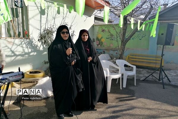 جشن نیمه شعبان در دبستان شهدای کریتون ۲ رودهن