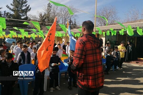 جشن نیمه شعبان در دبستان شهدای کریتون ۲ رودهن