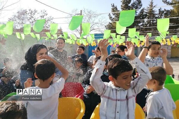جشن نیمه شعبان در دبستان شهدای کریتون ۲ رودهن