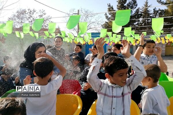 جشن نیمه شعبان در دبستان شهدای کریتون ۲ رودهن
