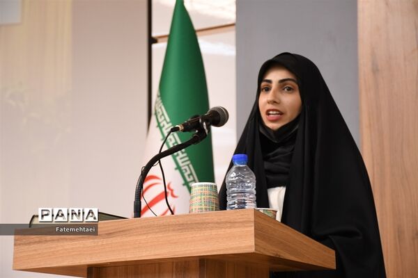 نشست صمیمی استاندار خوزستان با جوانان فرهیخته