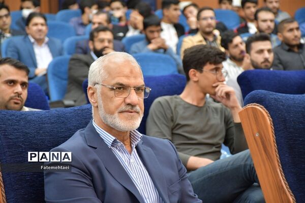 نشست صمیمی استاندار خوزستان با جوانان فرهیخته