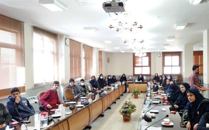 خبرنگاران پانا در شهرستان نجف‌آباد گرد هم آمدند/ فیلم