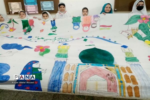 نقاشی همگانی دانش‌آموزان آموزشگاه الله‌اکبر اسلامشهر