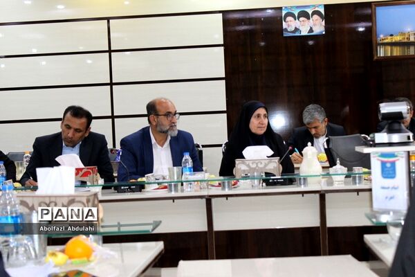نشست مشترک ائمه جمعه، مدیران و روسای آموزش و پرورش استان بوشهر