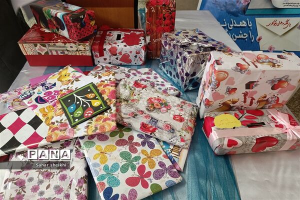 آیین جشن نیکوکاری در مدرسه حاجیه نوری ملارد
