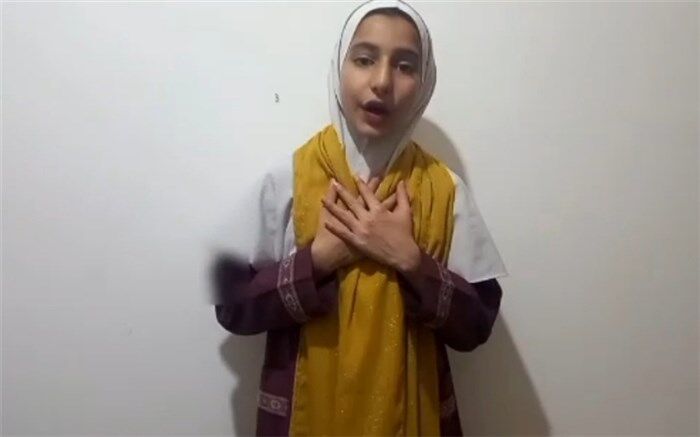 وقتی تمام‌شعرها در صف عید امید بر زبان دانش‌آموزان‌جاری می‌شود/فیلم