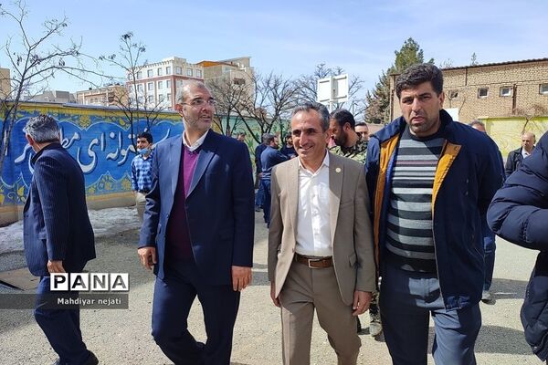 آیین نمادین روز درختکاری در دبیرستان استعدادهای درخشان شهید بهشتی رودهن