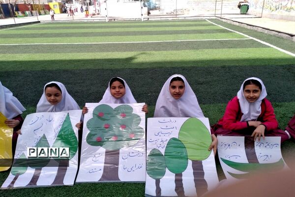 مراسم روز درختکاری در مدرسه پروین اعتصامی شهرستان قدس